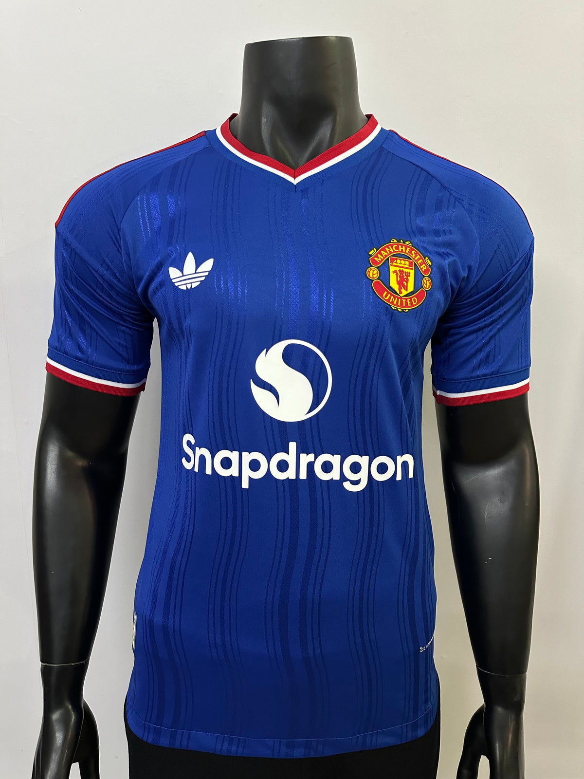 Manchester United Home Shirt 25/26, Player