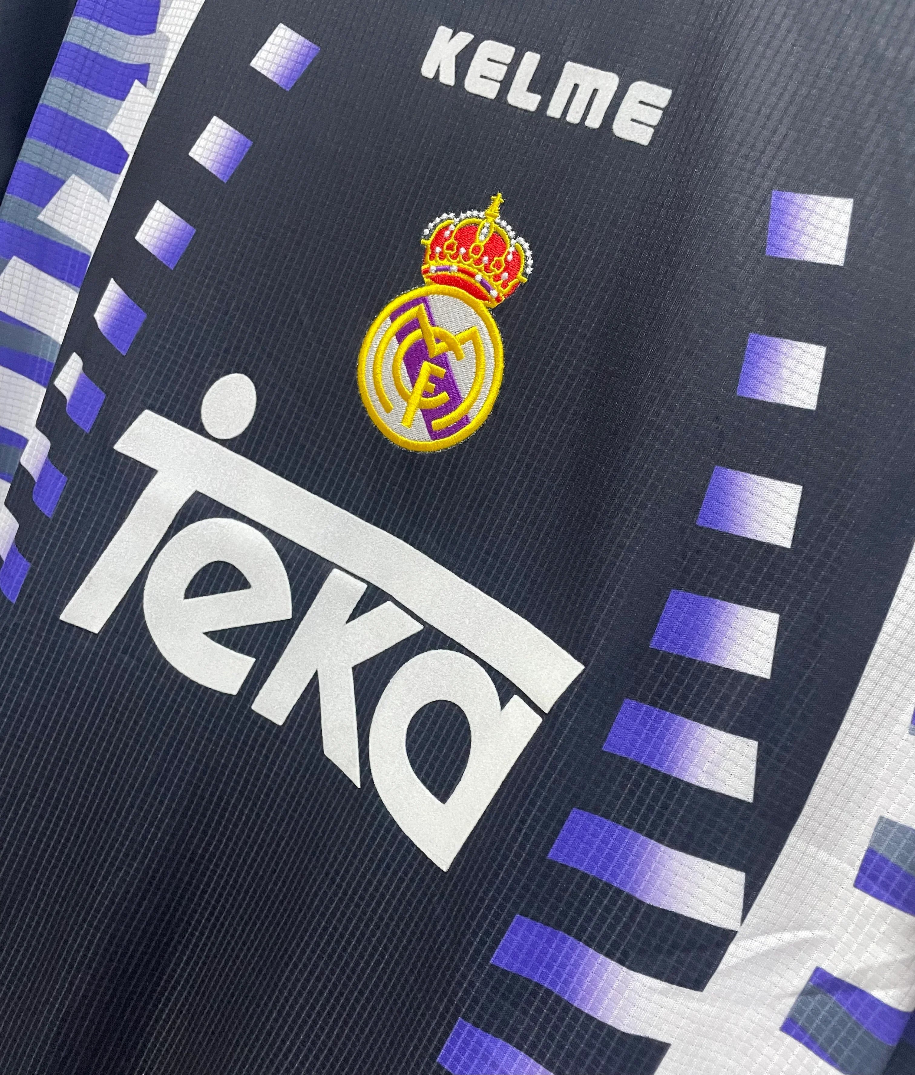 Camiseta Real Madrid  Segunda Equipación Retro 97/98