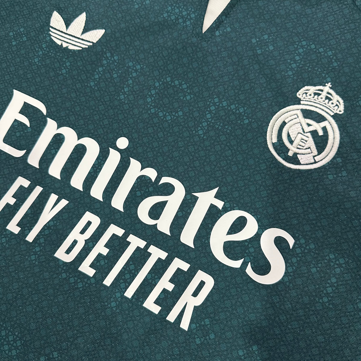 Camiseta Real Madrid Segunda Equipación 26/27, Fan