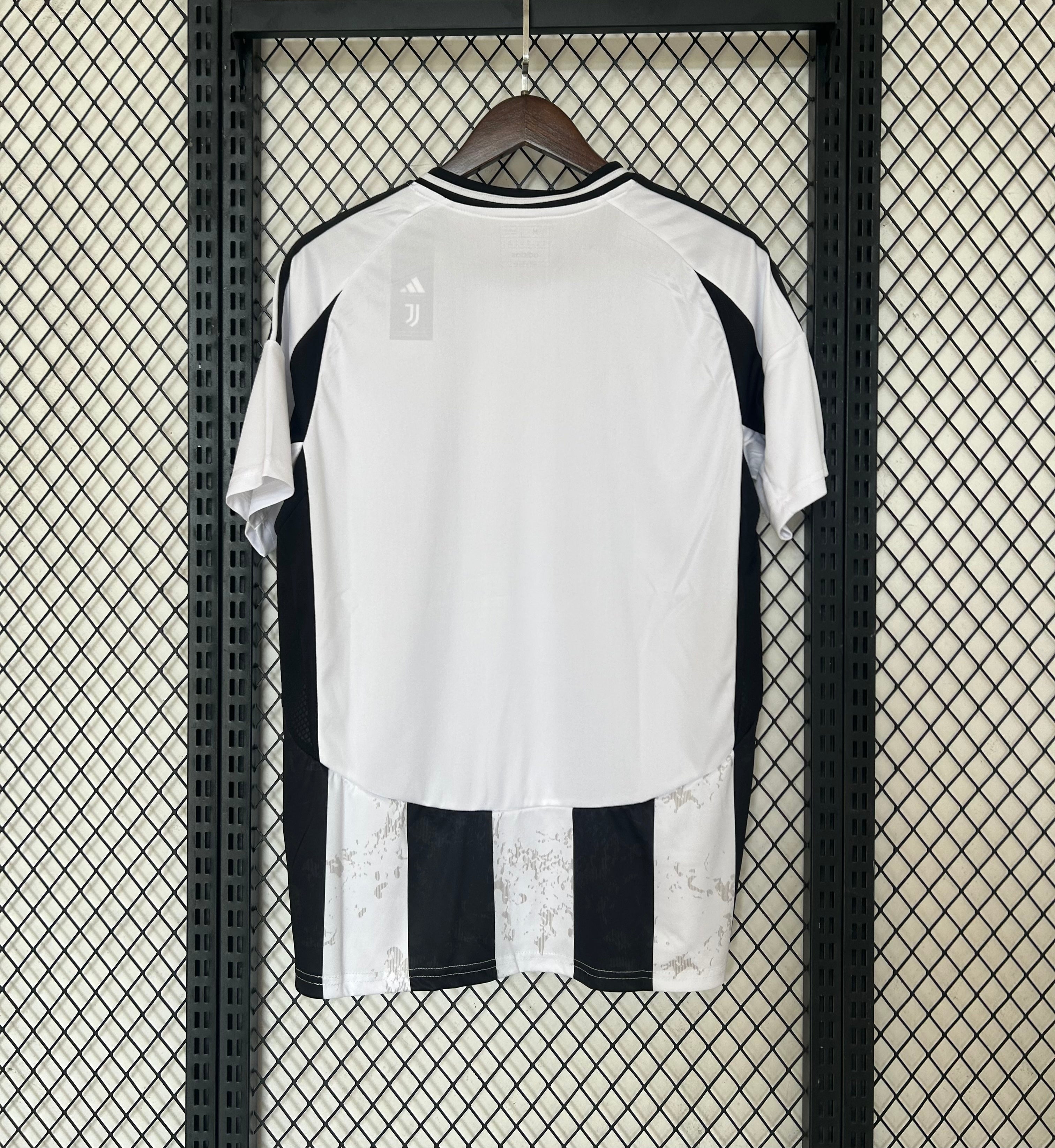 Camiseta Juventus Primera Equipación 24/25, Fan