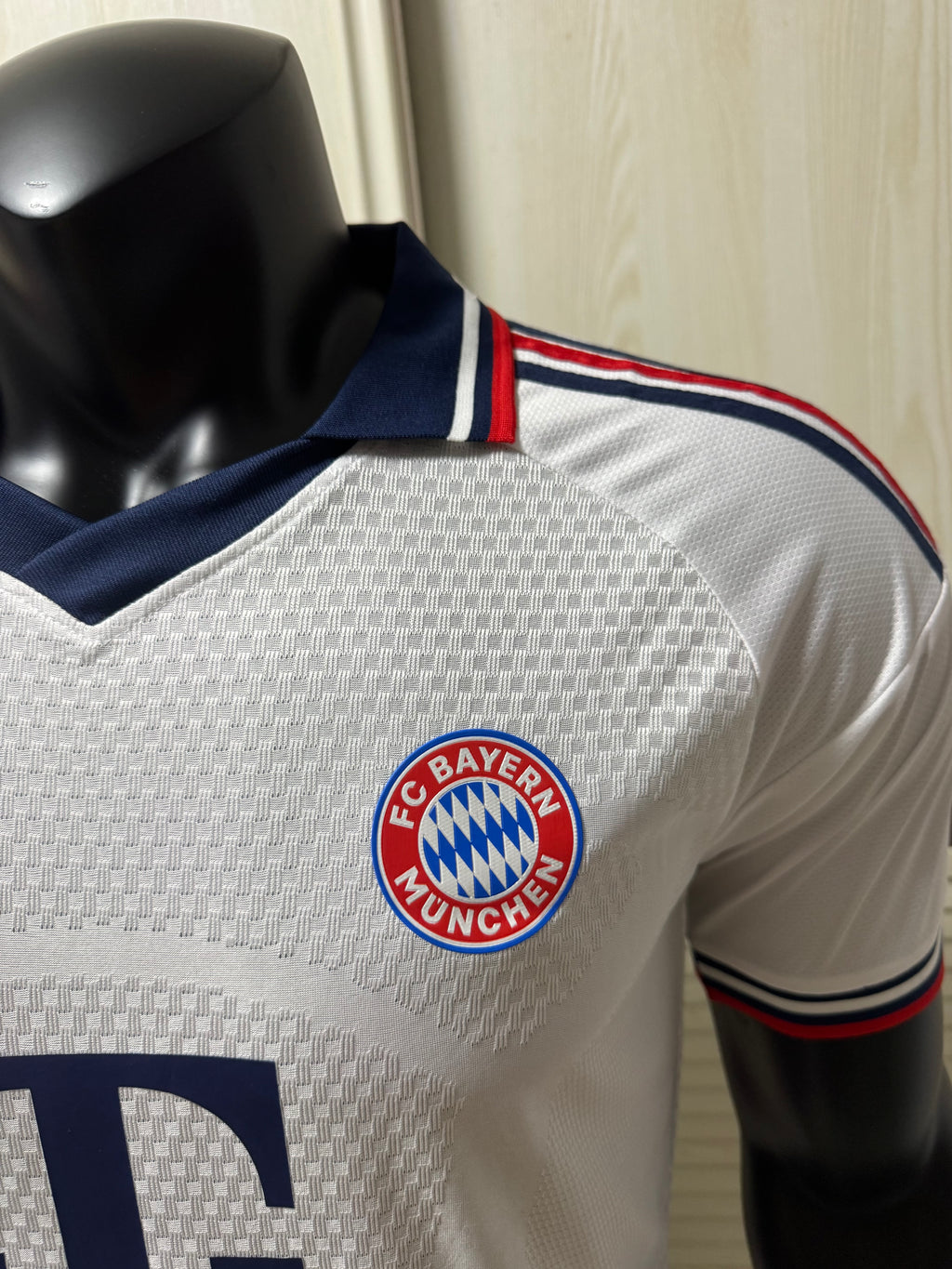 Bayern Munich Home Shirt 25/26, Player