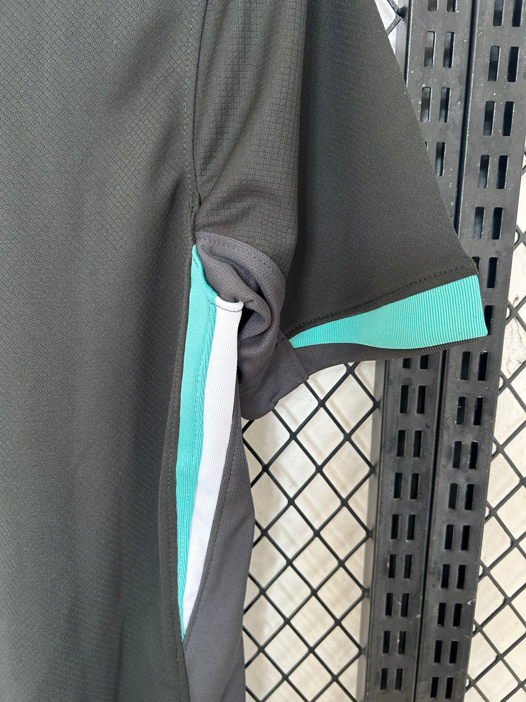 Camiseta Liverpool Negra Segunda Equipación 24/25, Fan