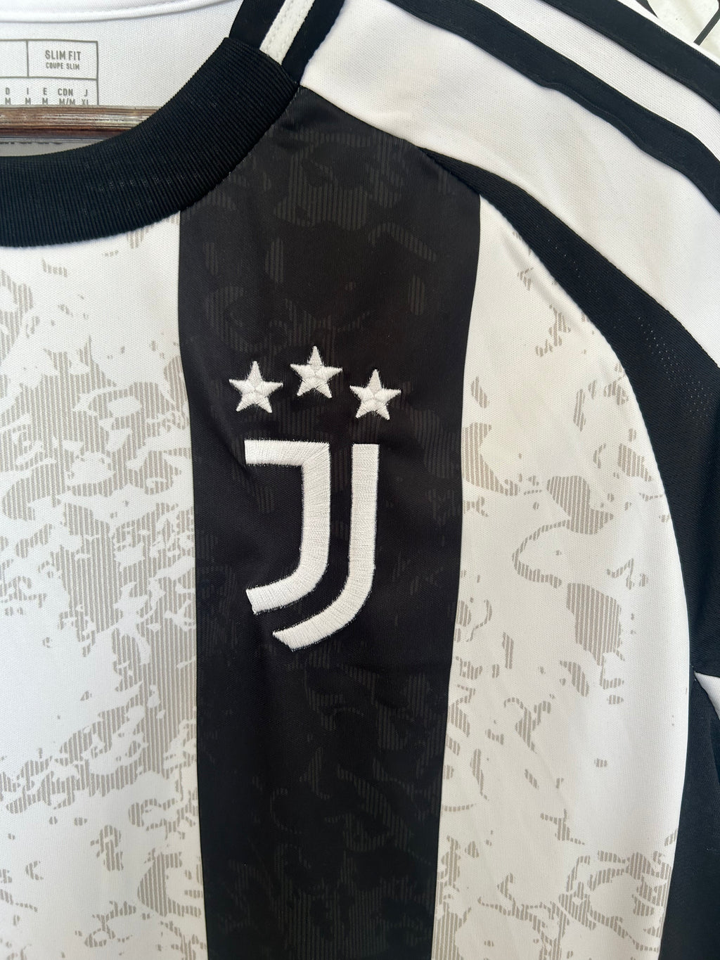 Camiseta Juventus Primera Equipación 24/25, Fan