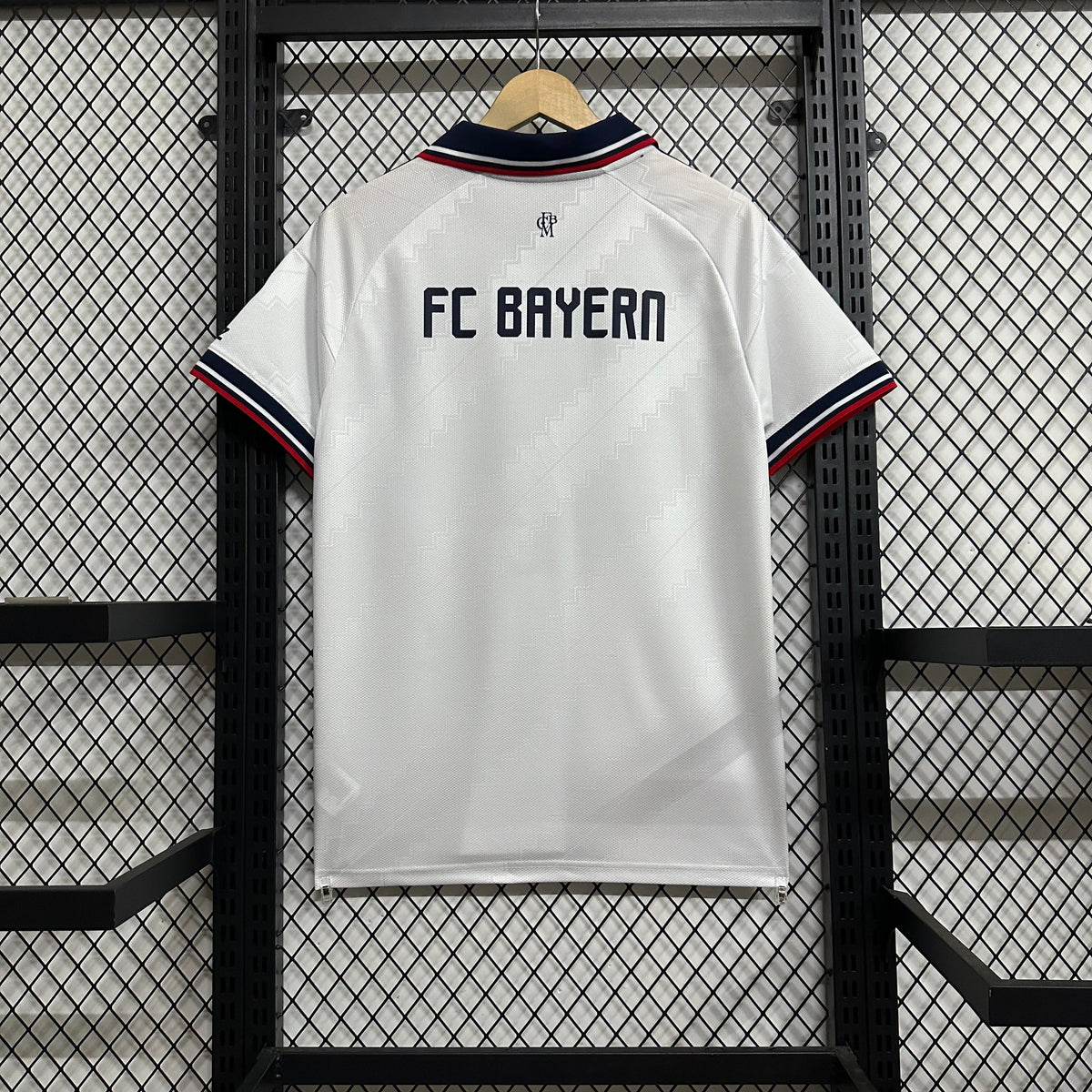 Bayern Munich Home Shirt 25/26, Fan