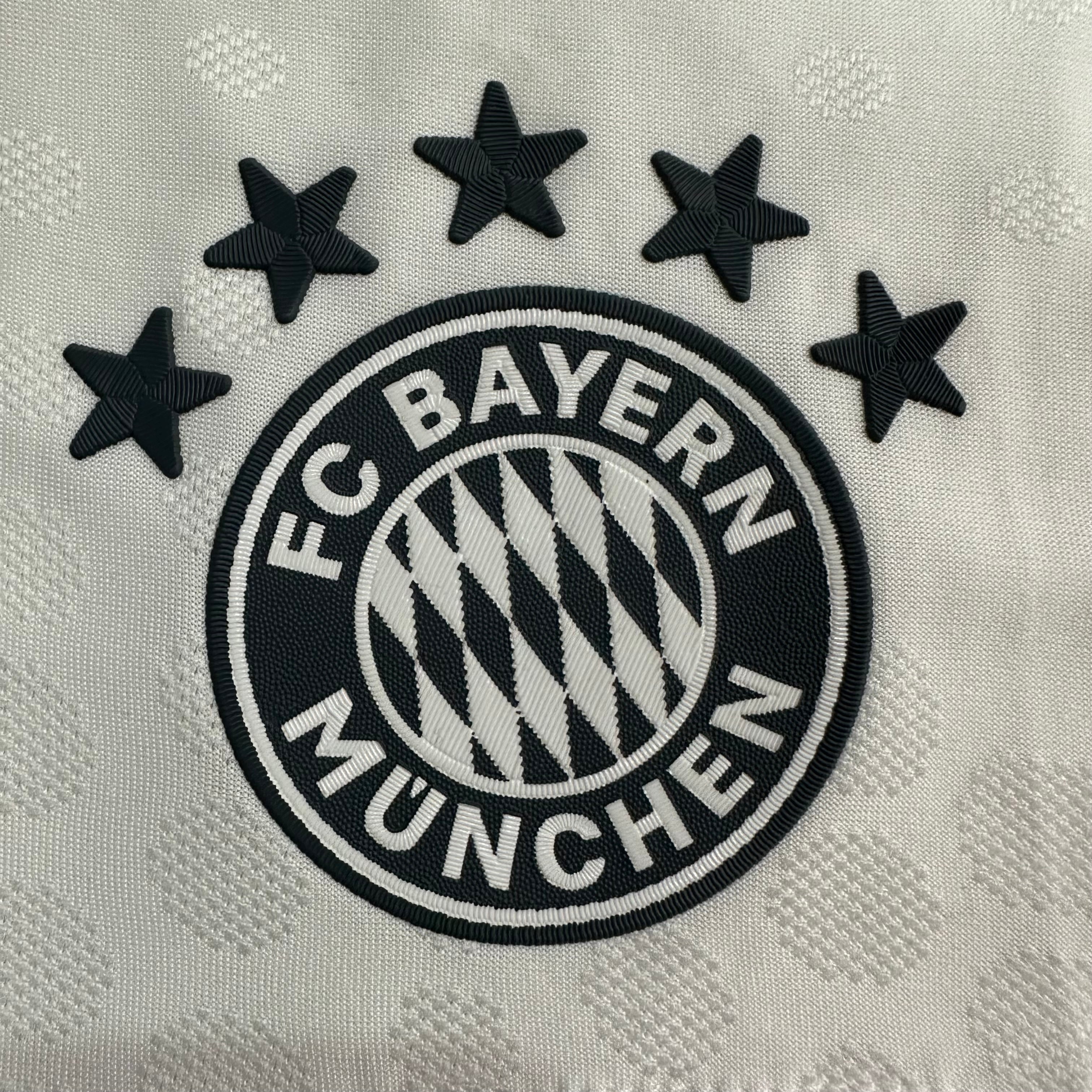 Pantaloneta Bayern Munich2ª Equipación 25/26