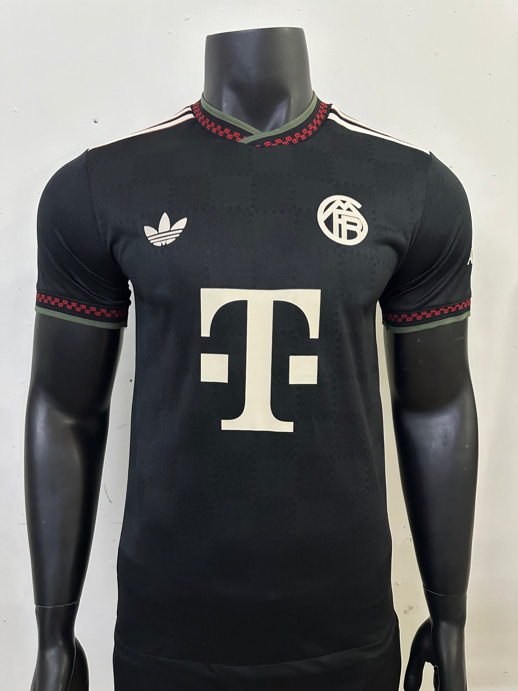 camiseta negra bayer de munich tercera equipacion 25-26