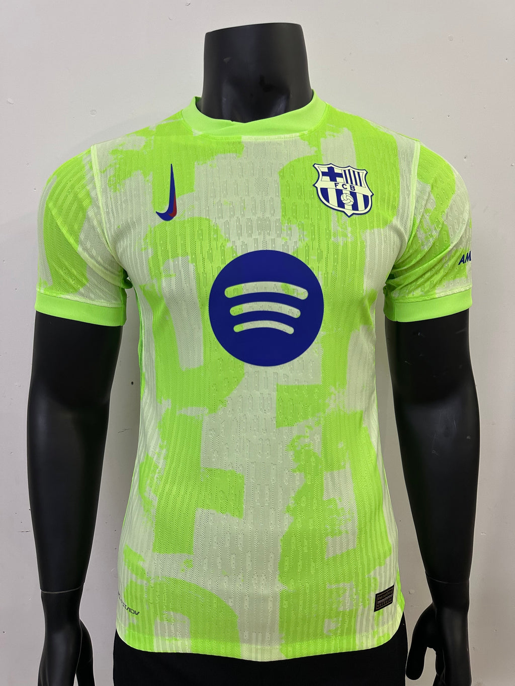 tercera equipacion del barcelona 2024-25, camiseta verde barca