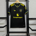 tercera equipacion manchester united negra 25-26