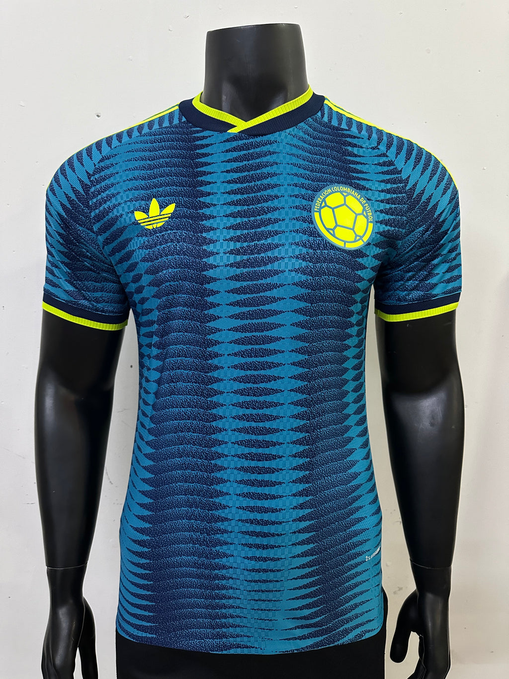 Camiseta Colombia Segunda Equipación Mundial 2026, Player