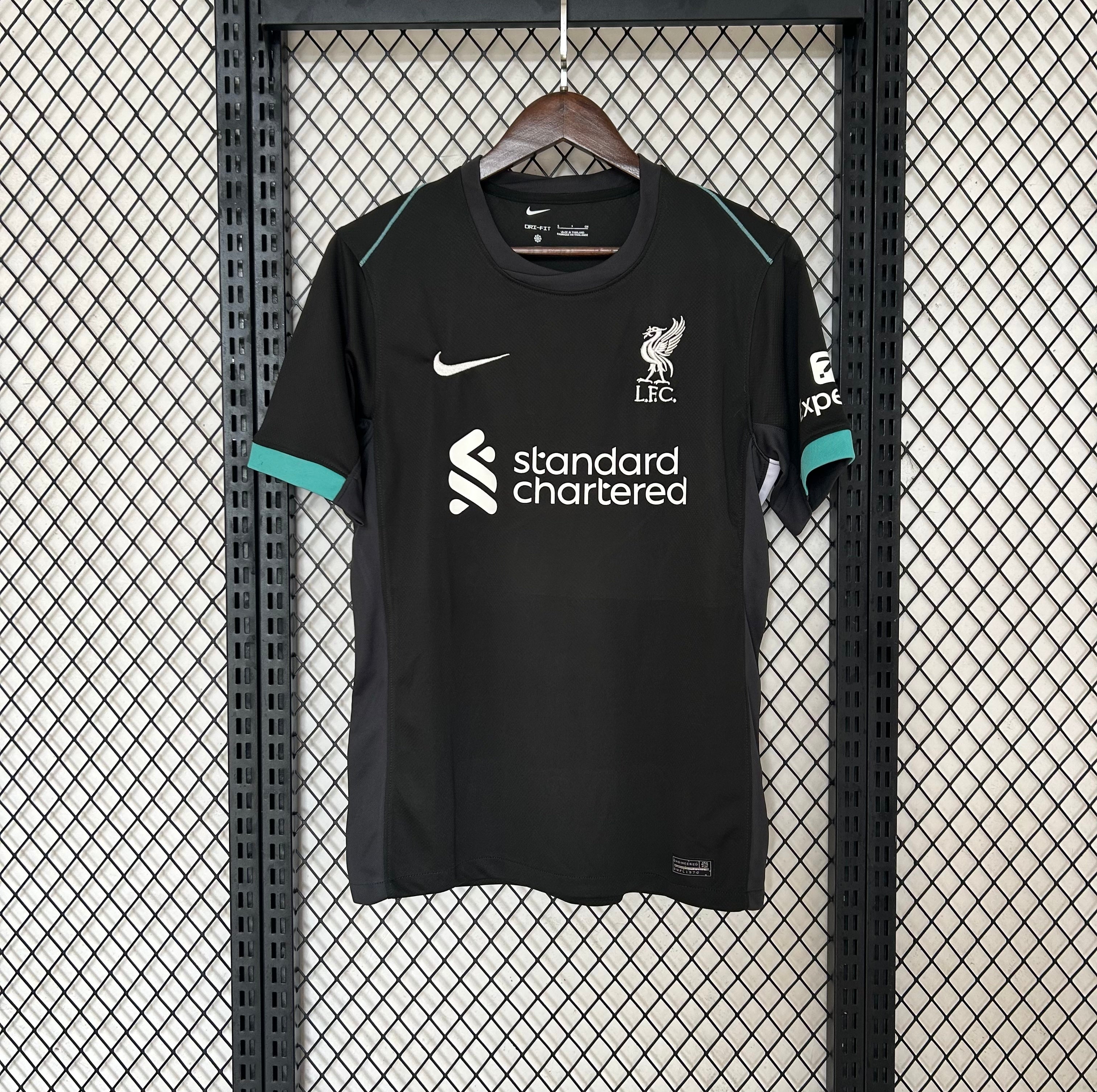 segunda equipacion liverpool  negra 24-25